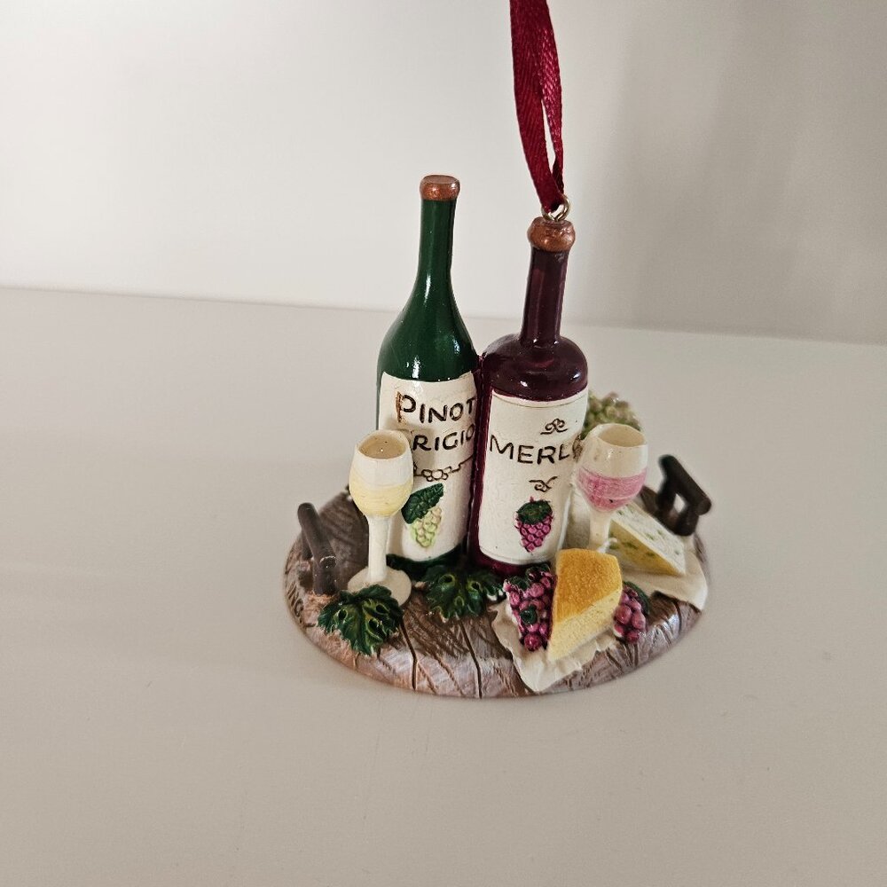 Kurt S. Adler Wine & Cheese Ornament – Merlot & Pinot Grigio – Perfect Vintage